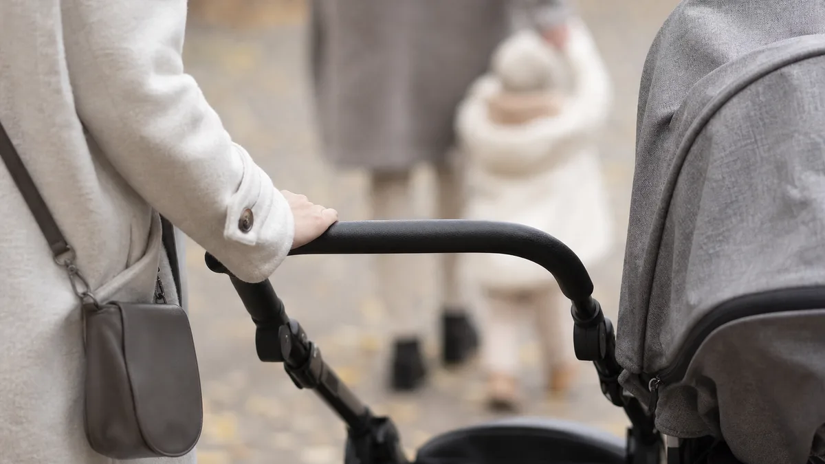 Toruńskie mamy wyszły na starówkę. Drugi Marsz Mocy Mam połączył spacer i wsparcie