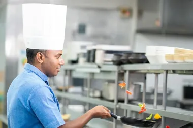 Noże gastronomiczne – jakie rodzaje są niezbędne w restauracji