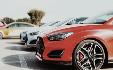 Gdzie zaparkować w Toruniu? Sprawdź ceny i darmowe parkingi