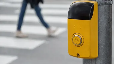 Ulica Długa i łącznik do Św. Józefa. W Toruniu trwa spór o ruch przy szkole