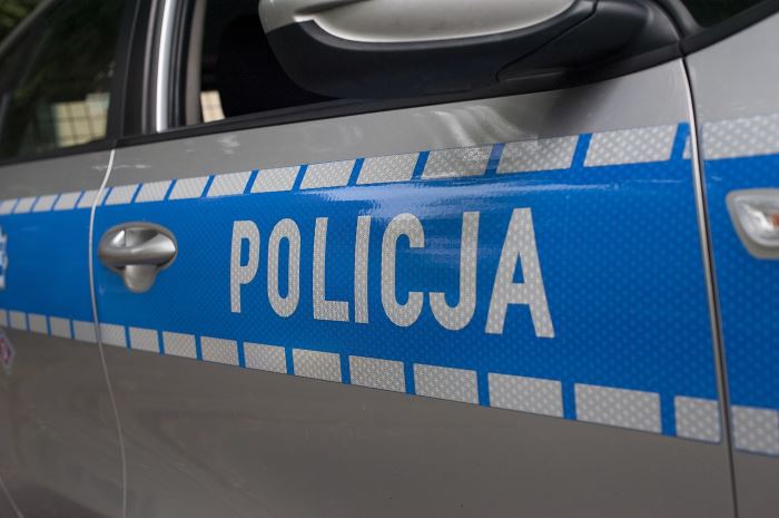 Policja Toruń: O pracy psów policyjnych z uczniami ze Szkoły Podstawowej w Ostaszewie