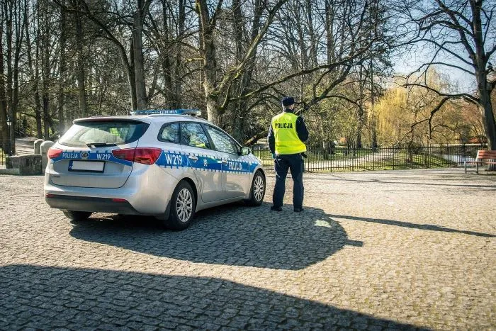 Toruńscy policjanci kontrolują prędkość w międzynarodowej akcji „Prędkość” w powiecie toruńskim