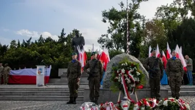 Grafika promocyjna wydarzenia 82. rocznica wybuchu Powstania Warszawskiego