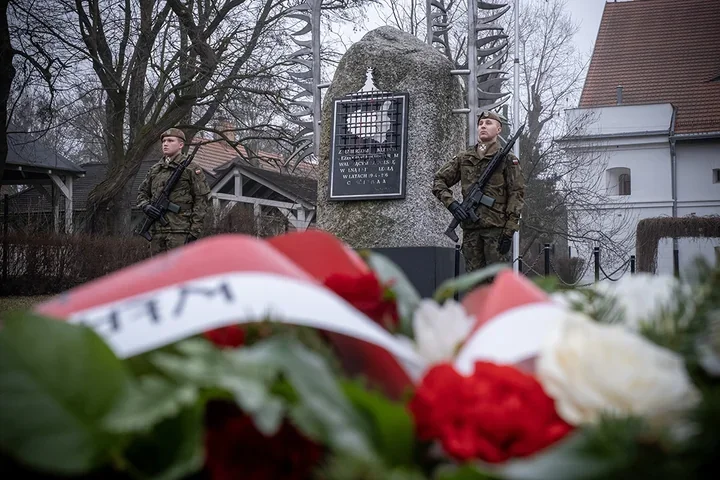 Pamięć Żołnierzy Wyklętych – uroczystość pod Pomnikiem i bieg Tropem Wilczym