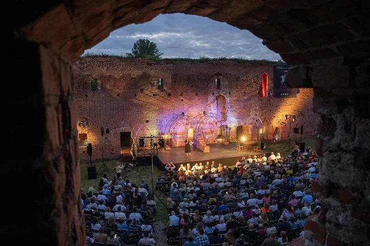 Od „Zemsty” do Powstania Warszawskiego. Festiwal po POLSKU w Toruniu
