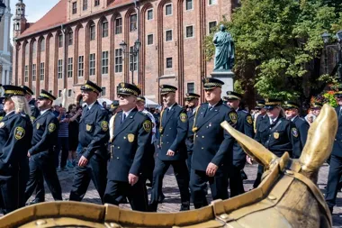 35 lat straży miejskich. Ich praca to dziś znacznie więcej niż porządek