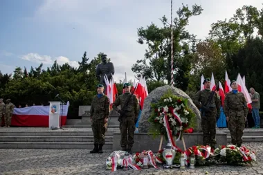 Toruń uczci pamięć o Powstaniu Warszawskim przy obelisku AK