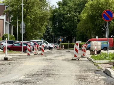 Asfaltowanie ulicy św. Faustyny. Kierowców czekają objazdy
