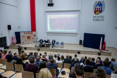 Lewobrzeże przed serią drogowych decyzji. Rondo, Łódzka i most Śródmiejski