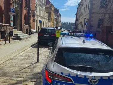 Na toruńskiej starówce posypały się mandaty. Policja i straż ruszyły w teren