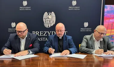 Caritas włącza magazyny i transport do ochrony ludności Torunia