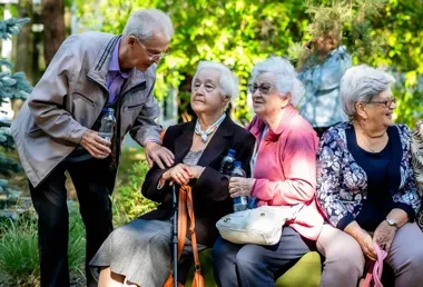 Seniorzy, dzieci i wspólne gry. Międzypokoleniowe spotkanie w Toruniu