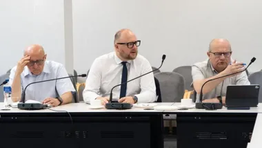 Toruń i powiat zbliżają systemy. W grze bezpieczeństwo i autobusy