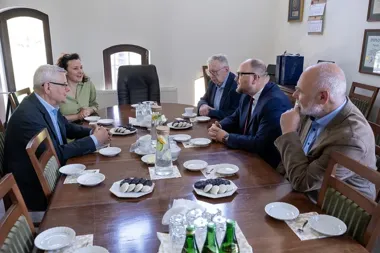 Dyplomacja w czasach napięcia. W Toruniu rozmowa o Benešu i historii