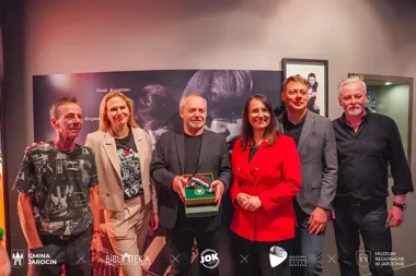 Republika dostała Złoty Medal Gloria Artis. Zespół zostawi go w Jarocinie