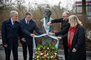 Herbert wrócił do Torunia w nowym zakątku pamięci między Starym Miastem a Bydgoskim Przedmieściem