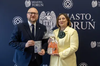 W Toruniu rozmawiano o wsparciu Ukrainy. W tle pojawił się Łuck