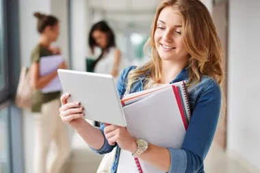 Studenci pobierający rentę rodzinną mają mało czasu. ZUS czeka na dokumenty