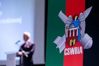 W Toruniu rozmawiają o odporności państwa. Wyróżniono liderów