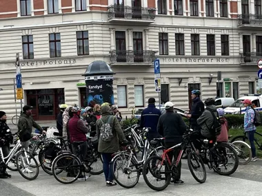 Rowerem śladami Heleny Grossówny. Szkolne i teatralne adresy w Toruniu