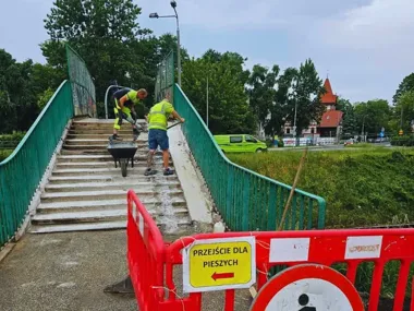Garbaty Mostek się sypie. Miasto ratuje go tymczasowo, ale nowa kładka już czeka w kolejce