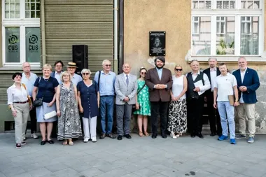 Tablica przy Konopnickiej przypomniała o Moczyńskim i jego toruńskim śladzie