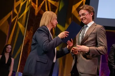 Maturzyści ZSMEiE żegnają szkołę z wynikiem, który robi wrażenie