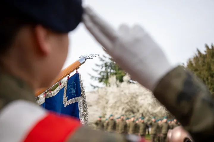 Toruńskie obchody przywróciły Katyń w głosach rodzin i młodzieży