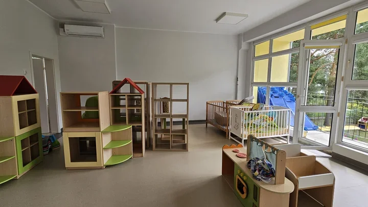 Nowe podłogi i taras w żłobkach. Wakacyjne remonty obejmują cztery placówki
