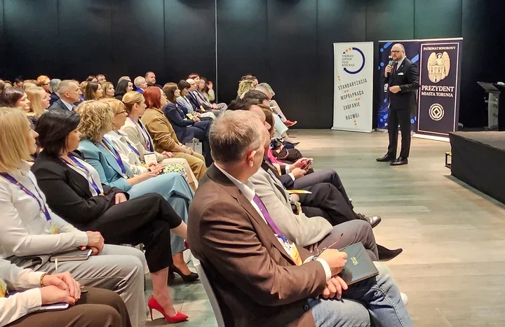 Toruń stawia na dane zamiast intuicji w sporach o szkoły i transport