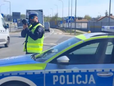 Końcówka wakacji na drogach - jeden błąd może wydłużyć powrót