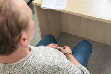 Miał usuwać awarie, a okradał mieszkania - toruńscy kryminalni go namierzyli