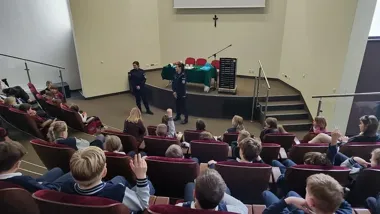 Hejt i przemoc rówieśnicza pod lupą policji w toruńskiej szkole