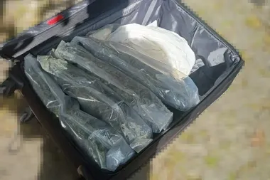 Prawie 11 kilo narkotyków w aucie w Toruniu. Dwaj mężczyźni w areszcie