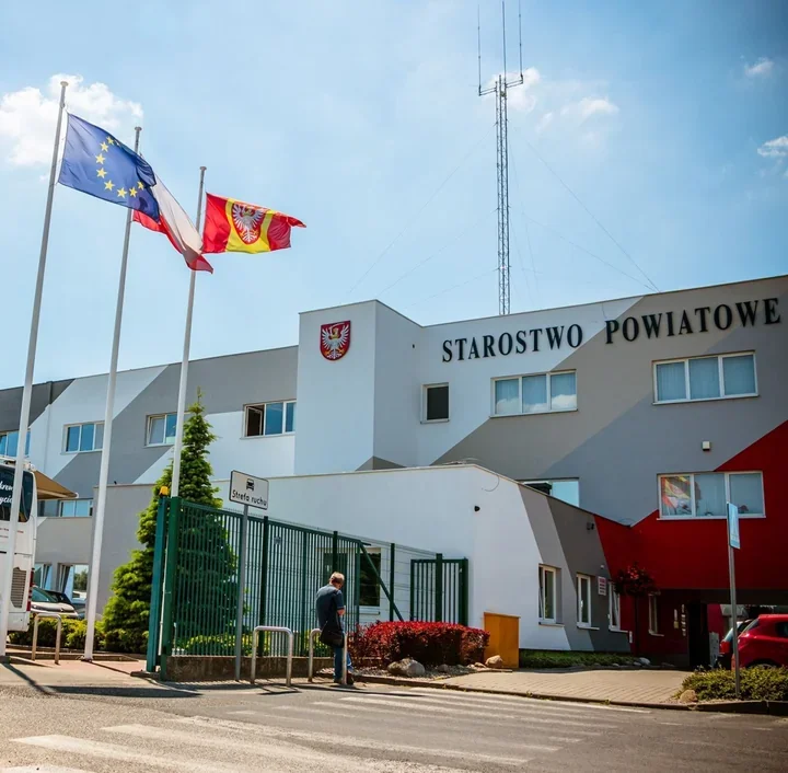 Remont w starostwie – Wydział Geodezji skraca czas obsługi klientów