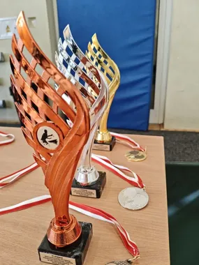 W Złotorii walczyli o każdy punkt. Młodzi tenisiści nie dali się złamać