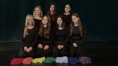 Spektakl o pojednaniu – młodzieżowy Teatr Bene Nati zaprasza na Twarzą do słońca